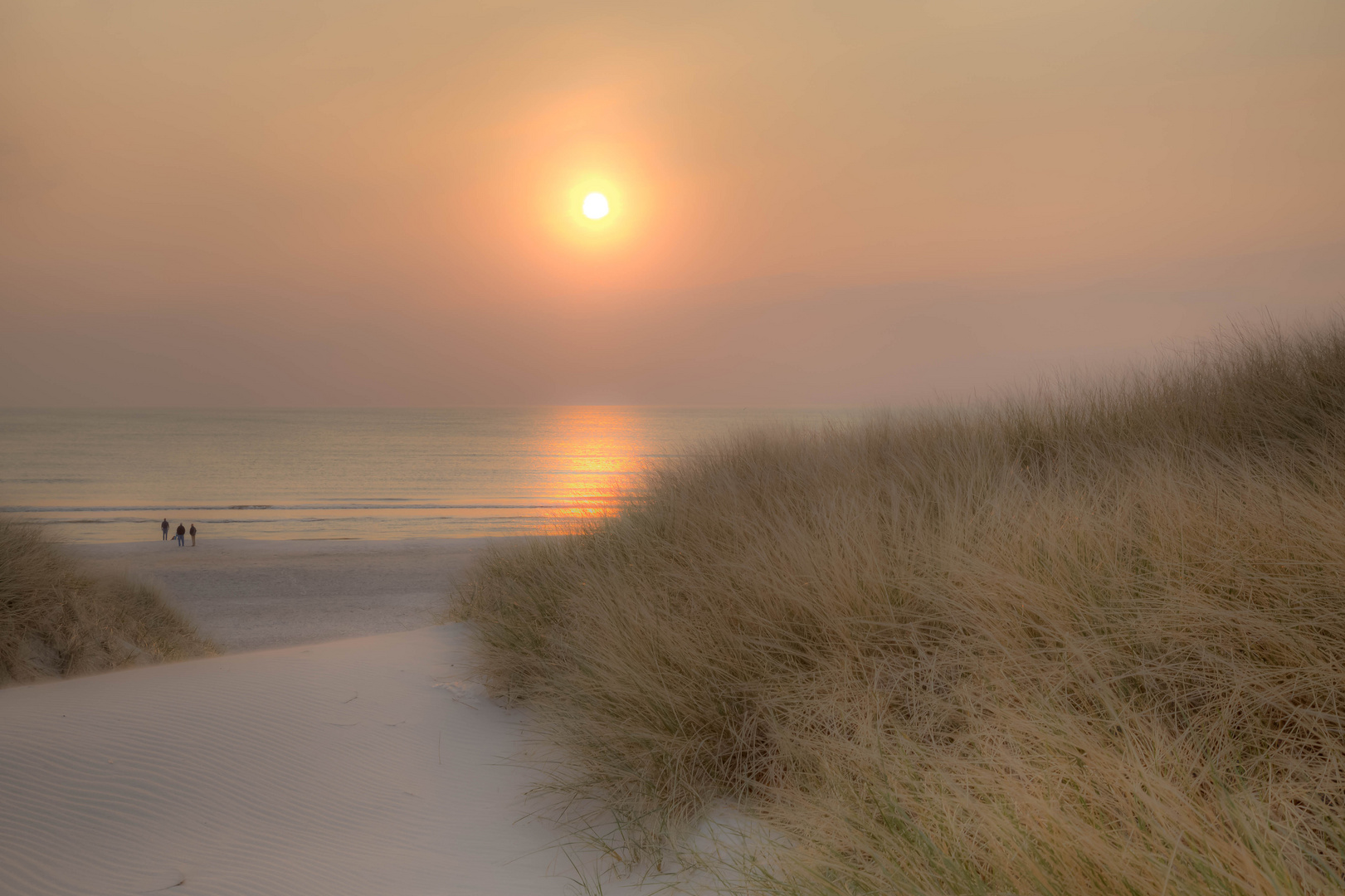 Sonnenuntergang in Hennestrand