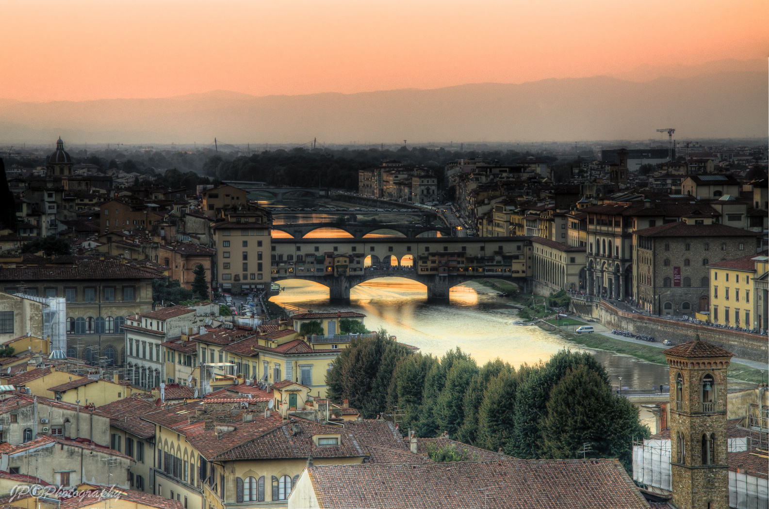 Sonnenuntergang in Italien. Florenz - Ponte Vecchio