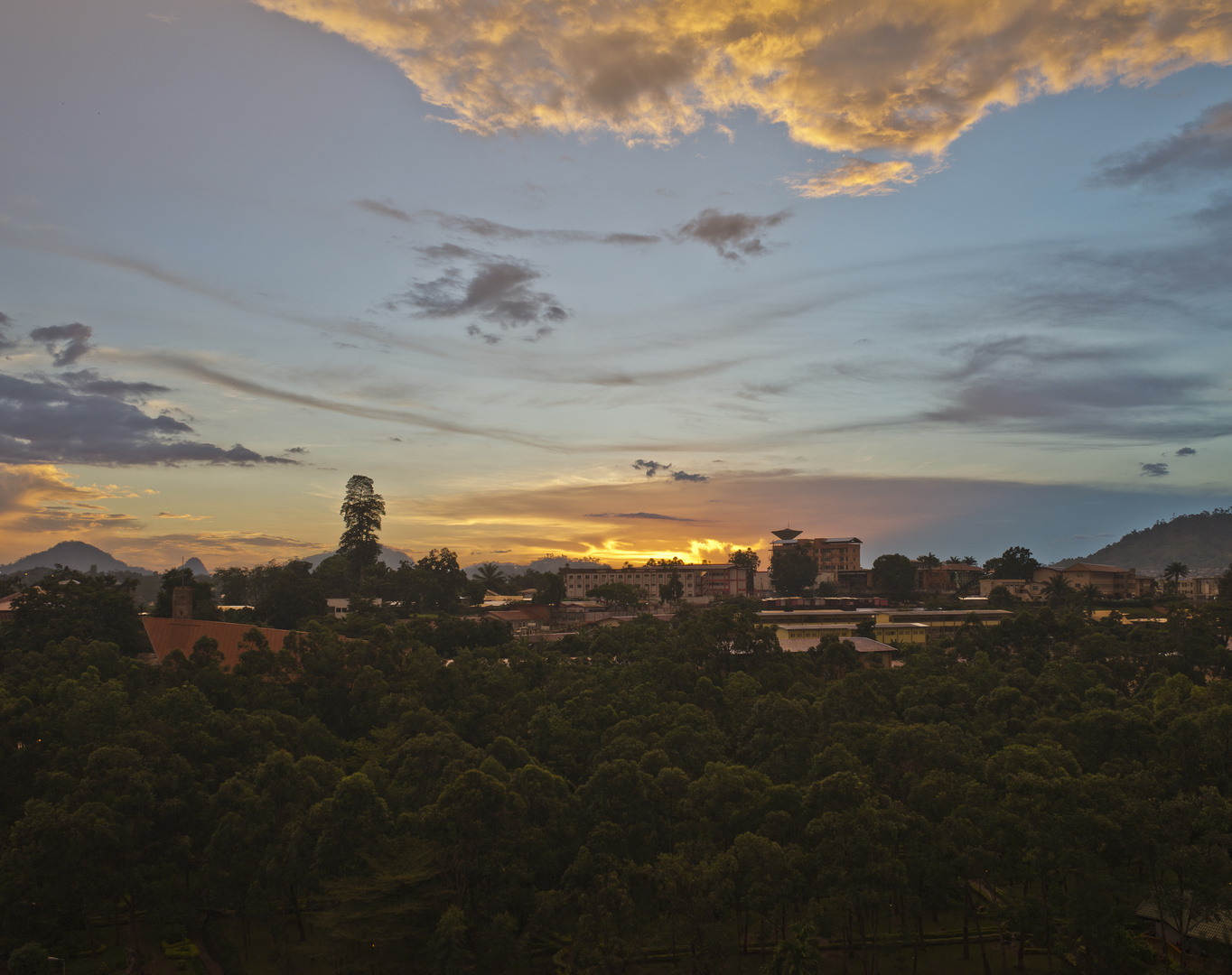 Sonnenuntergang in Jaunde