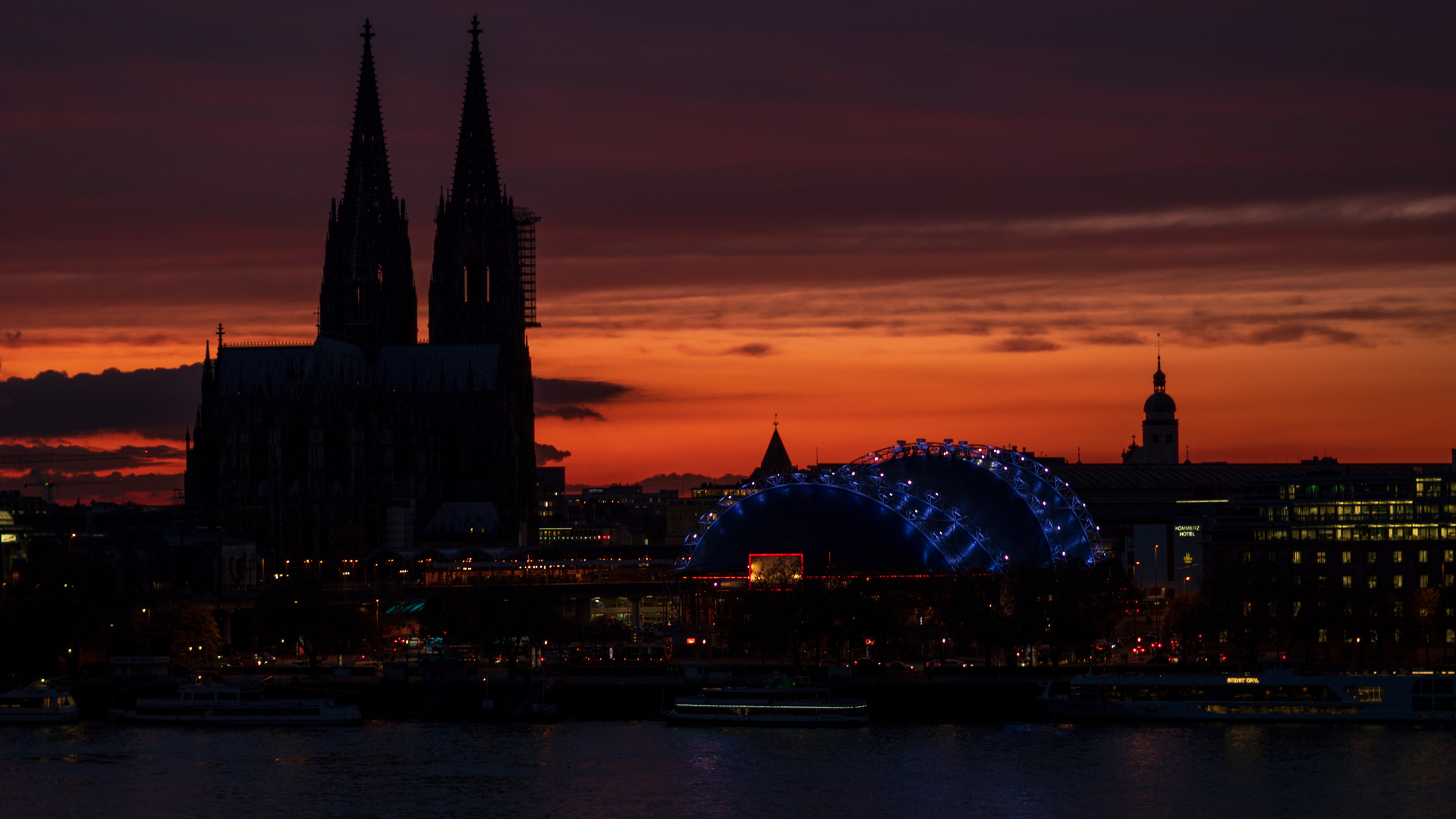 Sonnenuntergang in Köln