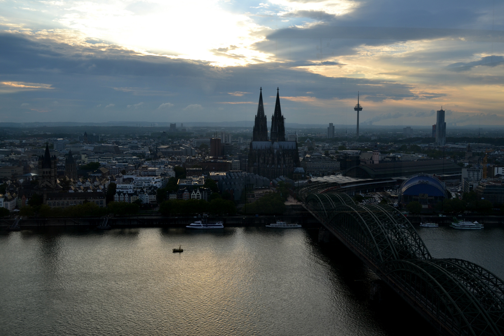 Sonnenuntergang in Köln