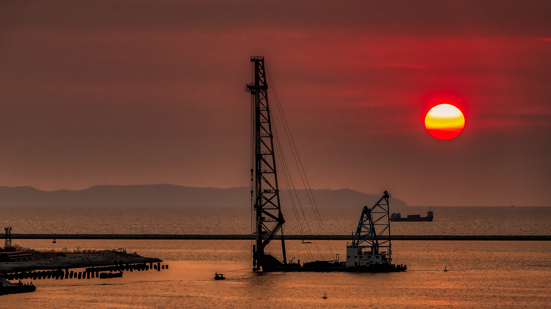 Sonnenuntergang in  Laem Chabang (II)