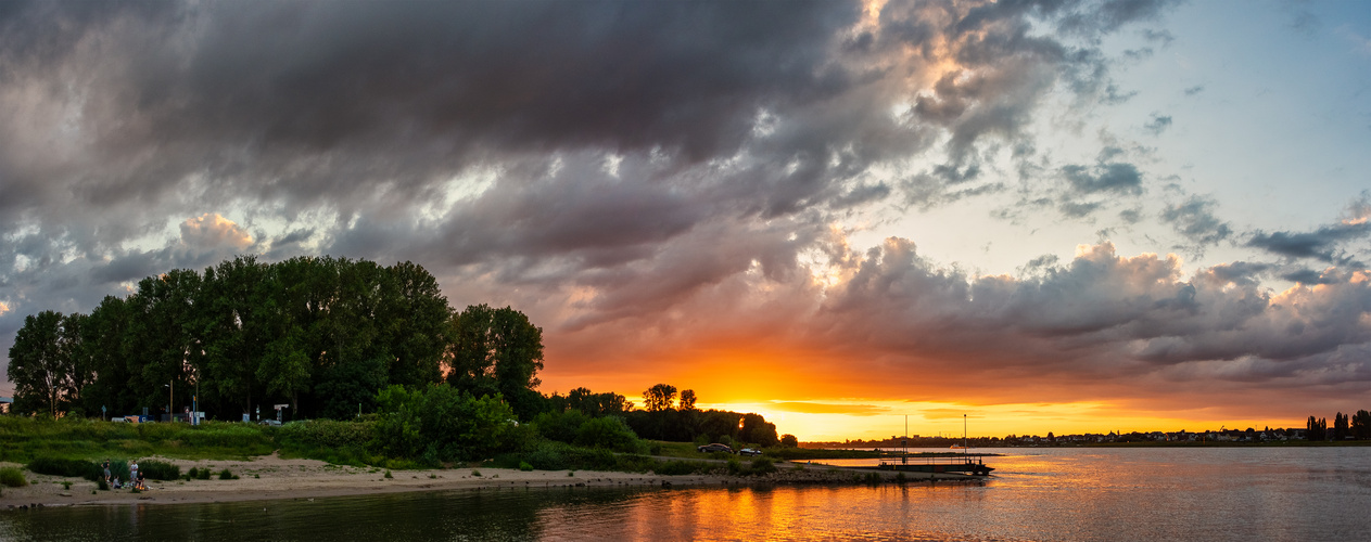 Sonnenuntergang in Langel