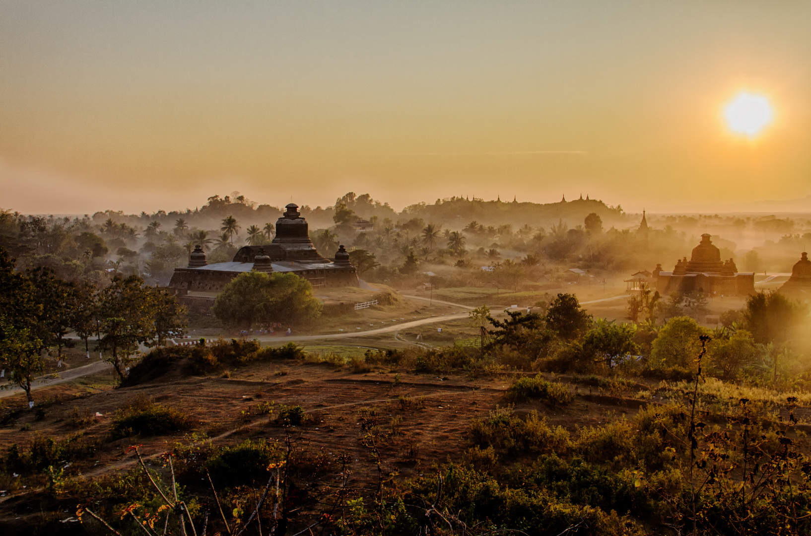 Sonnenuntergang in Mrauk U