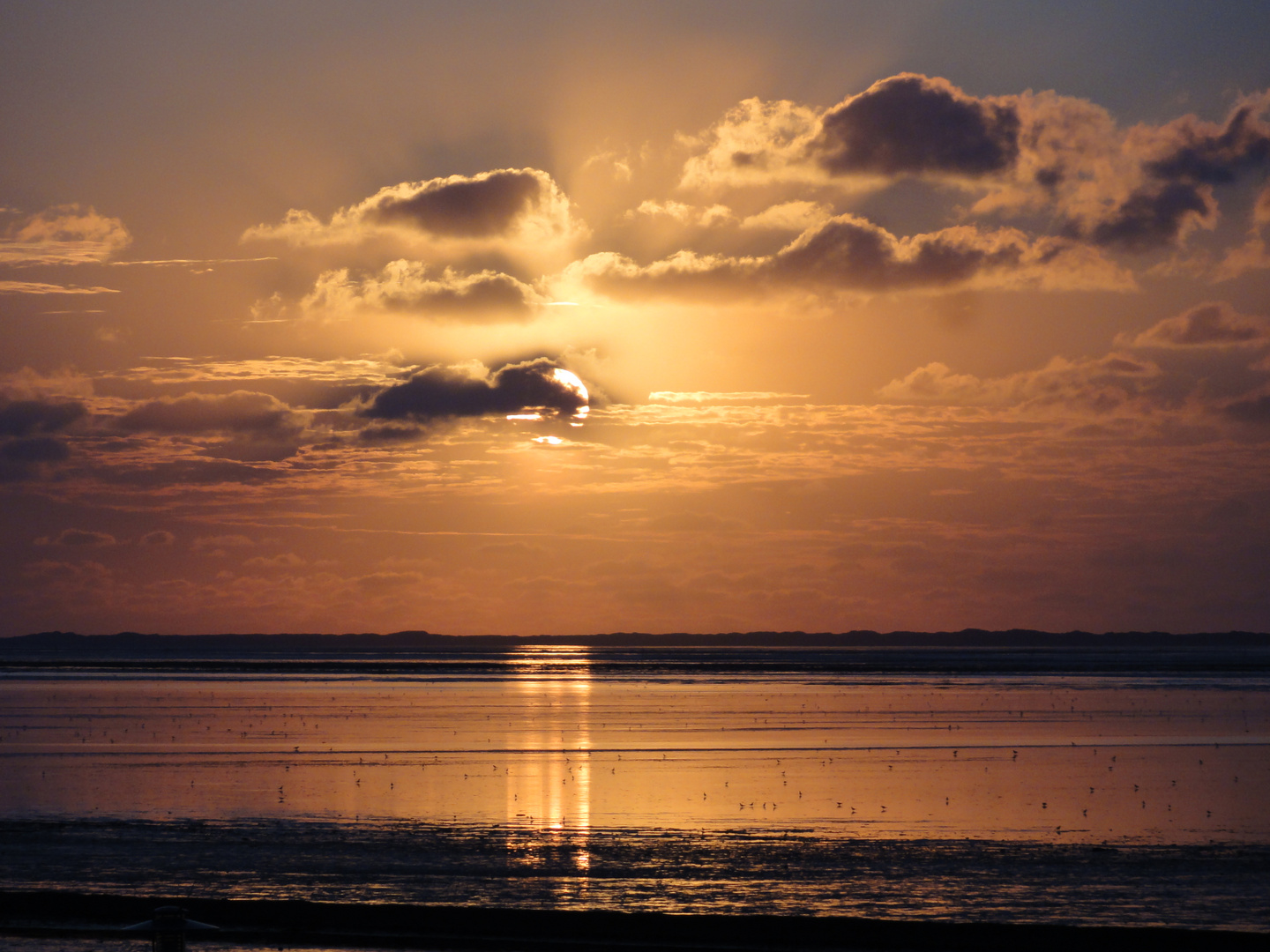 Sonnenuntergang in Neuharlingersiel