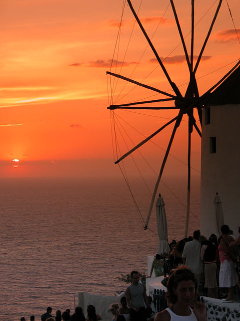 Sonnenuntergang in Oia, Santorini, August 2004