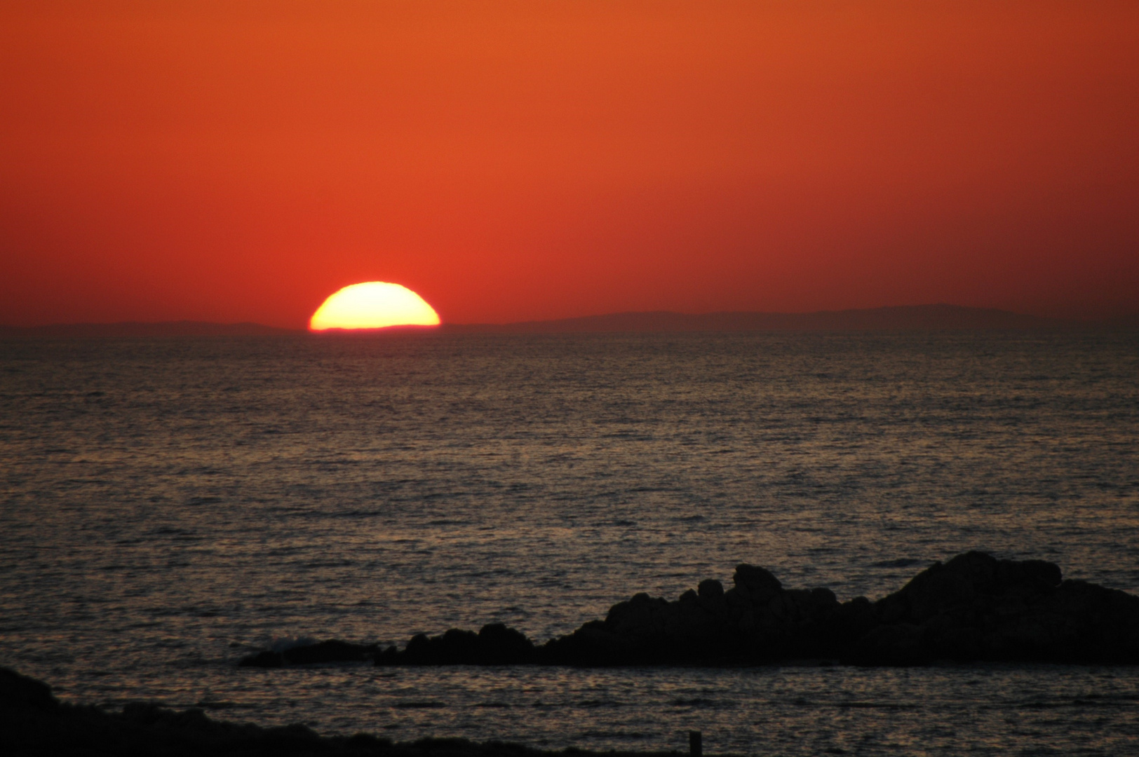 Sonnenuntergang in Parikia auf der Insel Paros (Griechenland)