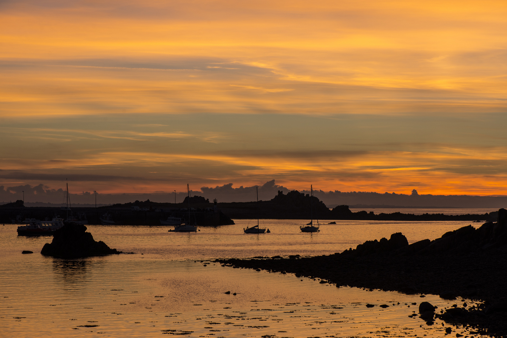 Sonnenuntergang in Primel-Tregastel (Bretagne)