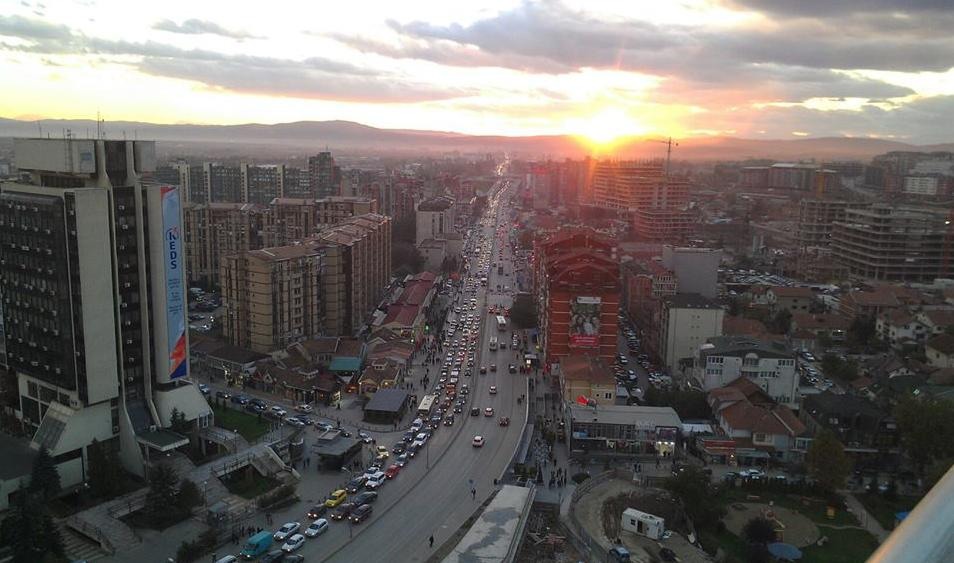 SonnenUntergang in Prishtina Hauptstadt von Kosovo