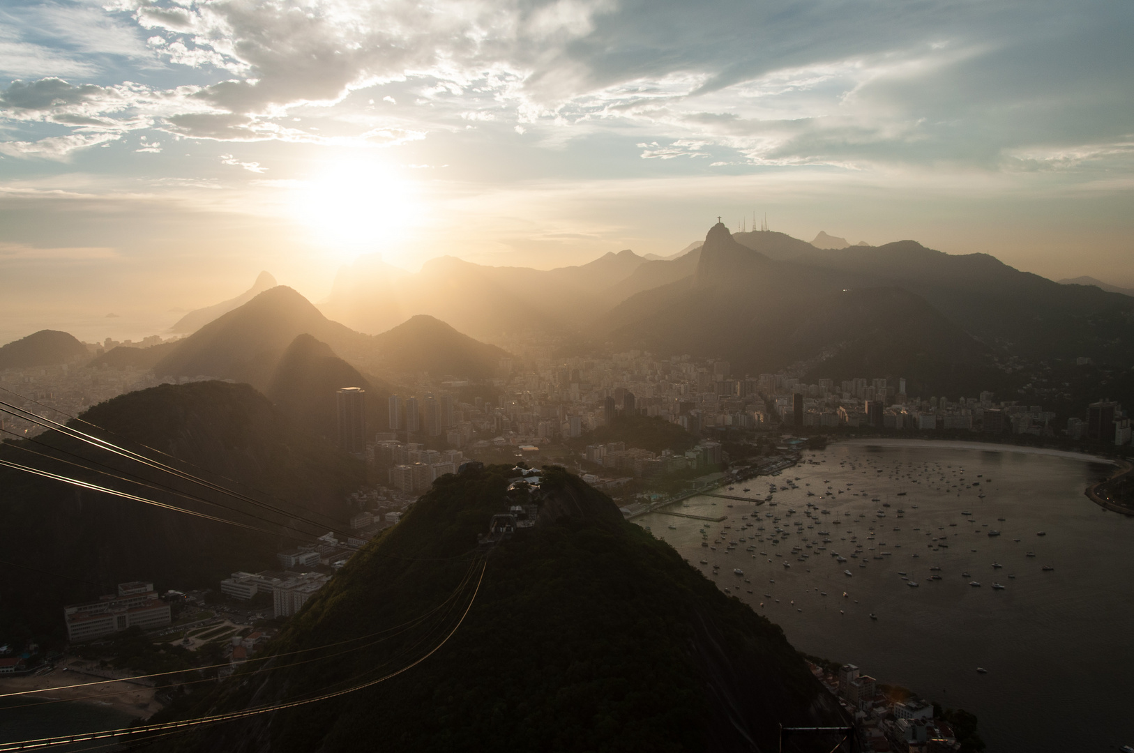 Sonnenuntergang in Rio de Janeiro vom Zuckerhut aus