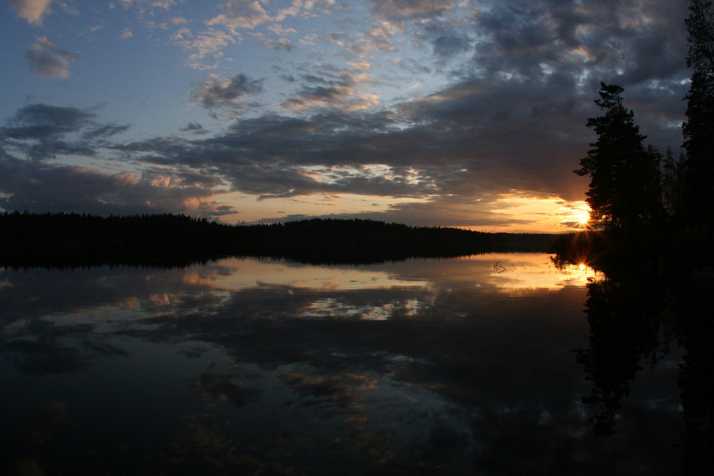 Sonnenuntergang in Smaland (Schweden)