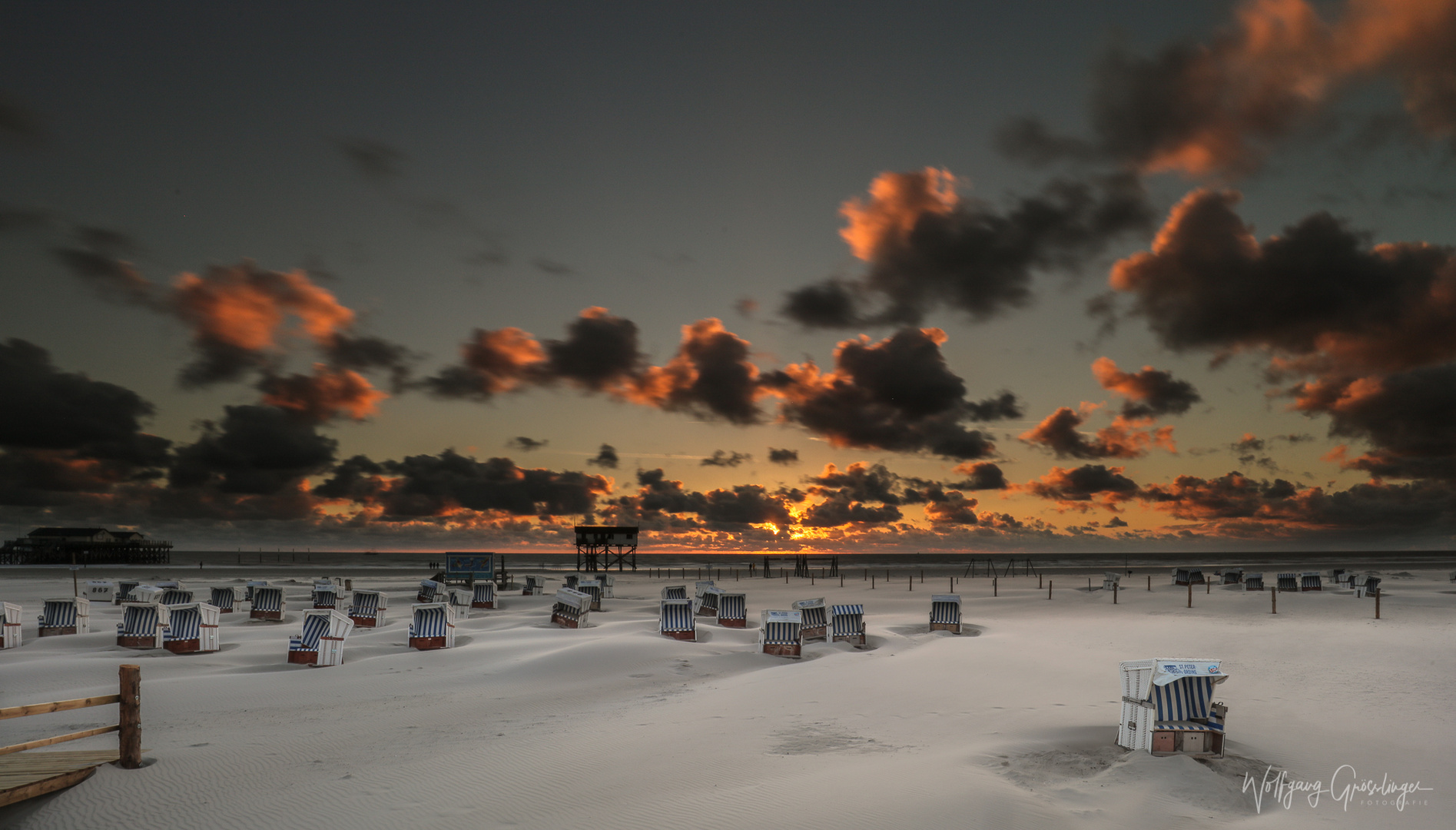 Sonnenuntergang in St.Peter Ording