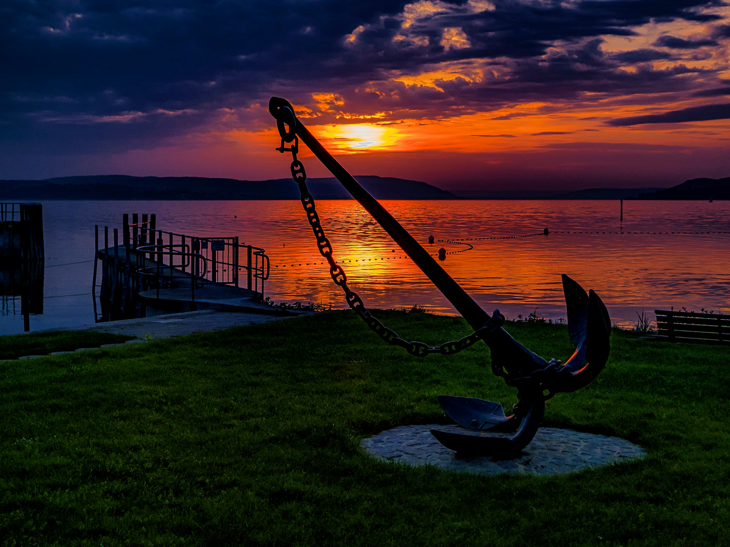 Sonnenuntergang in Unteruhldingen am Bodensee