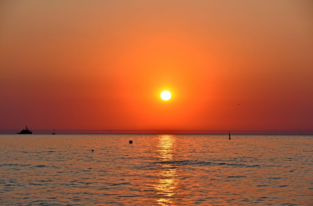 Sonnenuntergang in Warnemünde (2)