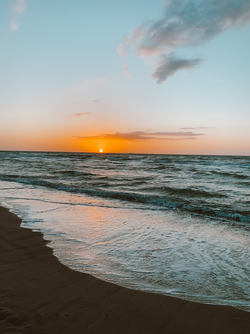 Sonnenuntergang in Warnemünde 