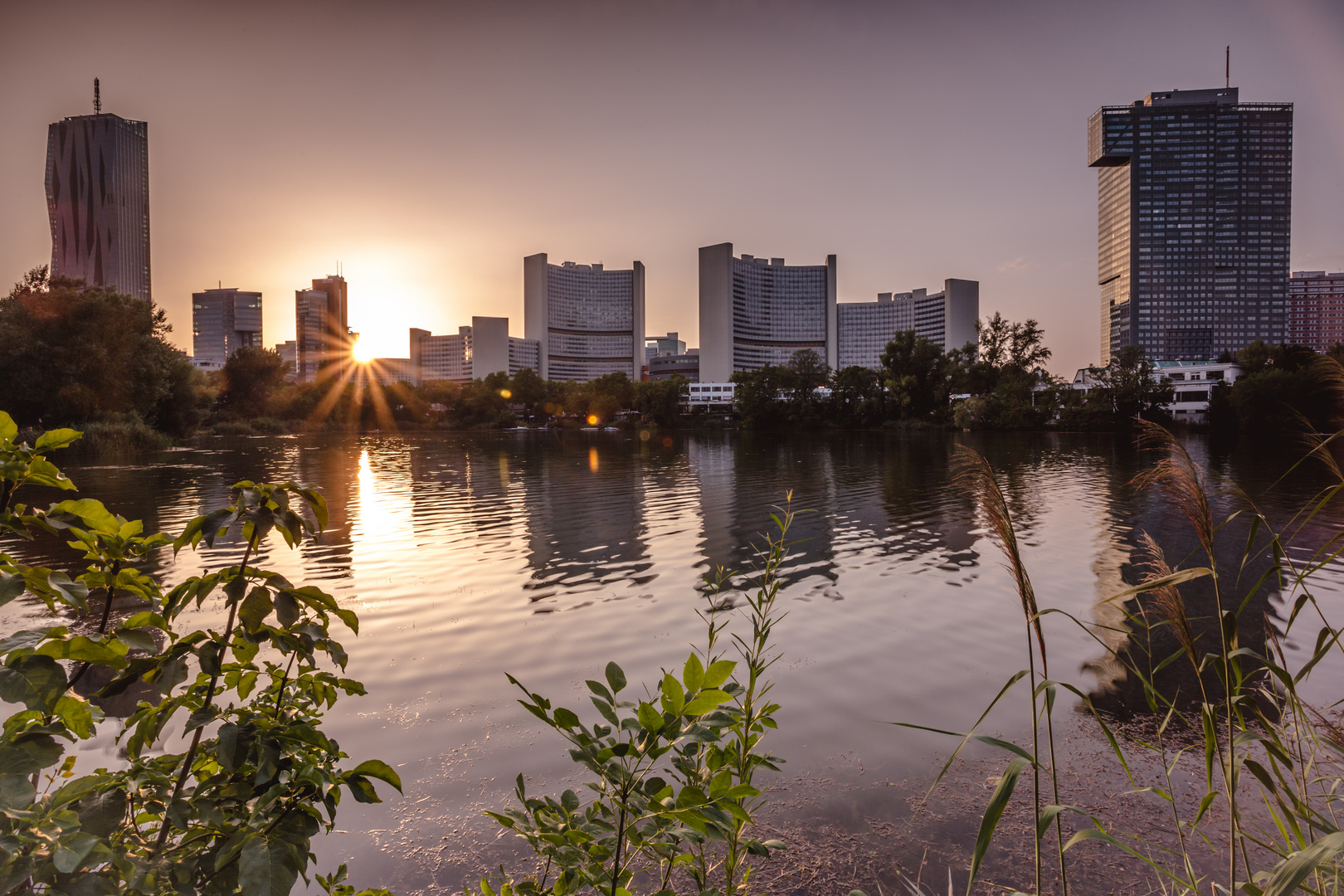 Sonnenuntergang in Wien Donaustadt