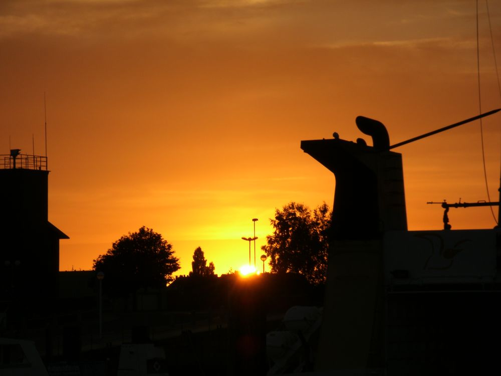 Sonnenuntergang in Wilhelmshaven