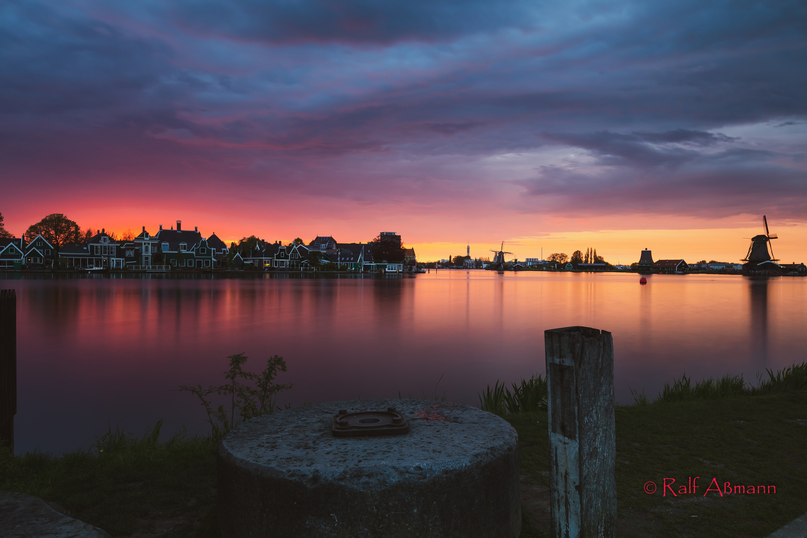 Sonnenuntergang in Zaanse Schans /NL