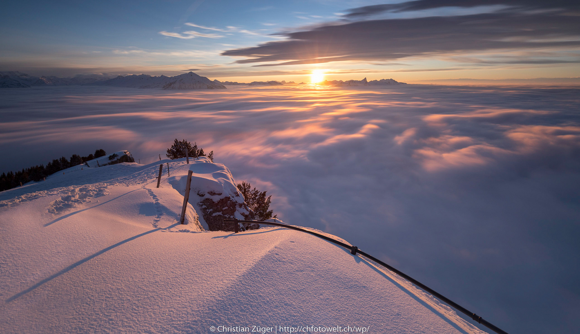 Sonnenuntergang ins Nebelmeer