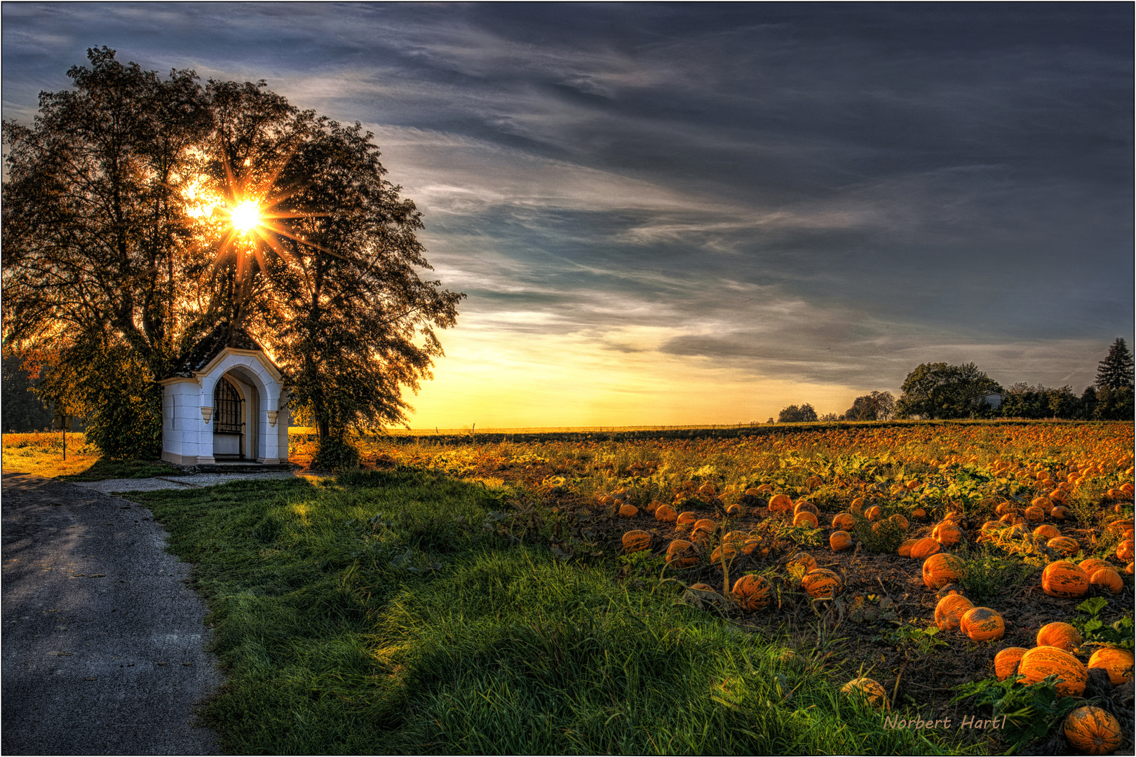 Sonnenuntergang  Kapelle