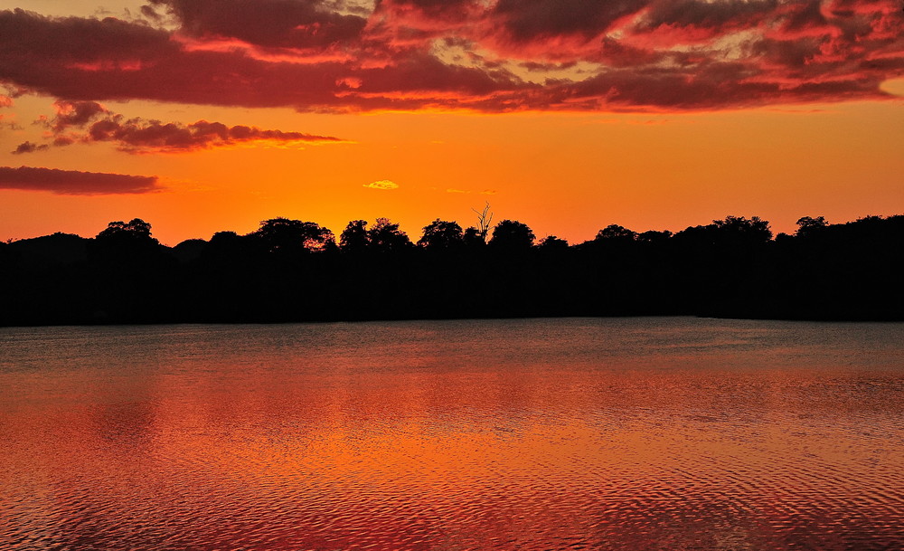 Sonnenuntergang Lago Peten Itza