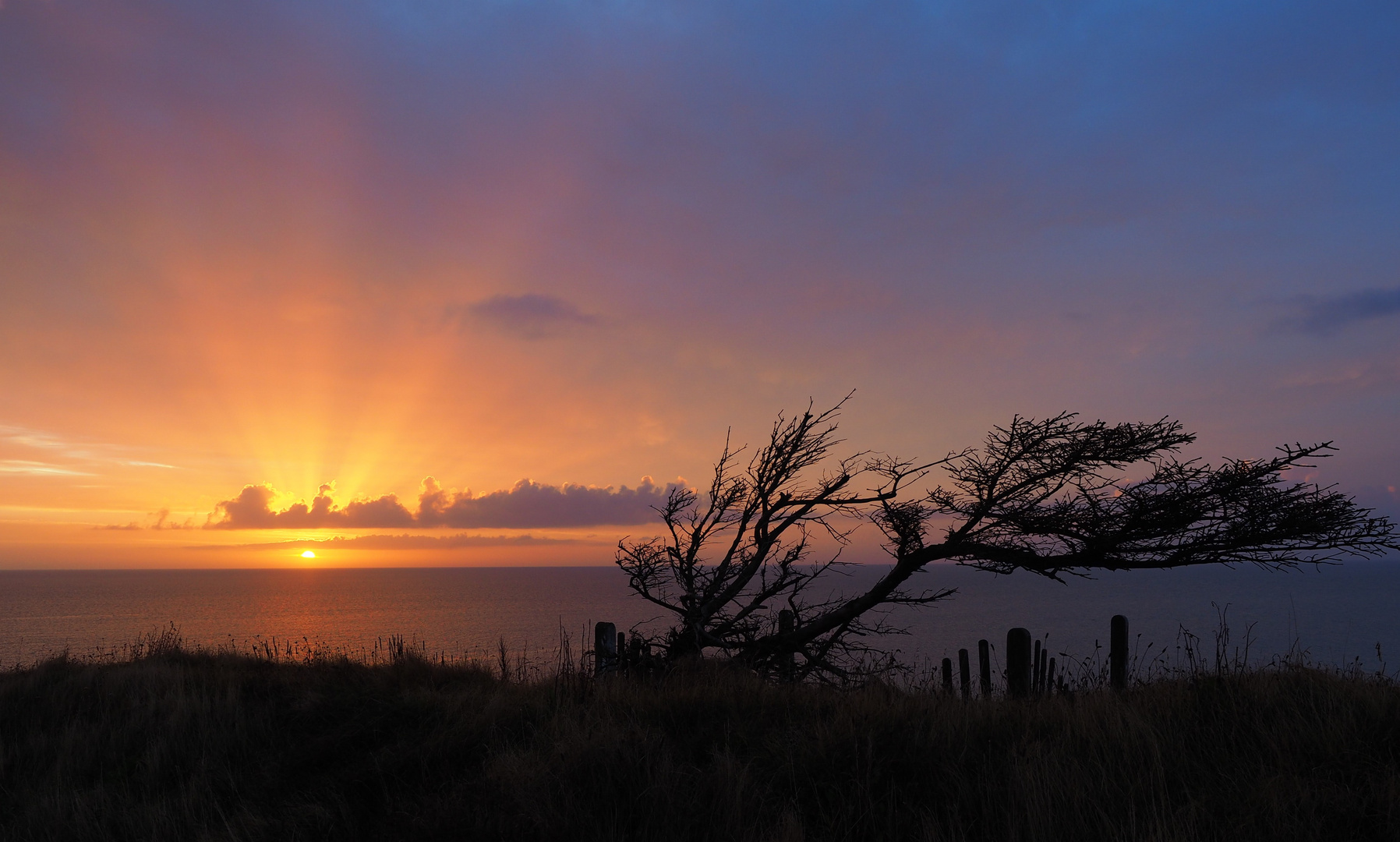 Sonnenuntergang Märup Kirke, Dänemark 