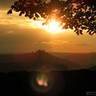 Sonnenuntergang Mai 2010 am Hohenkrähen: der Mägdeberg