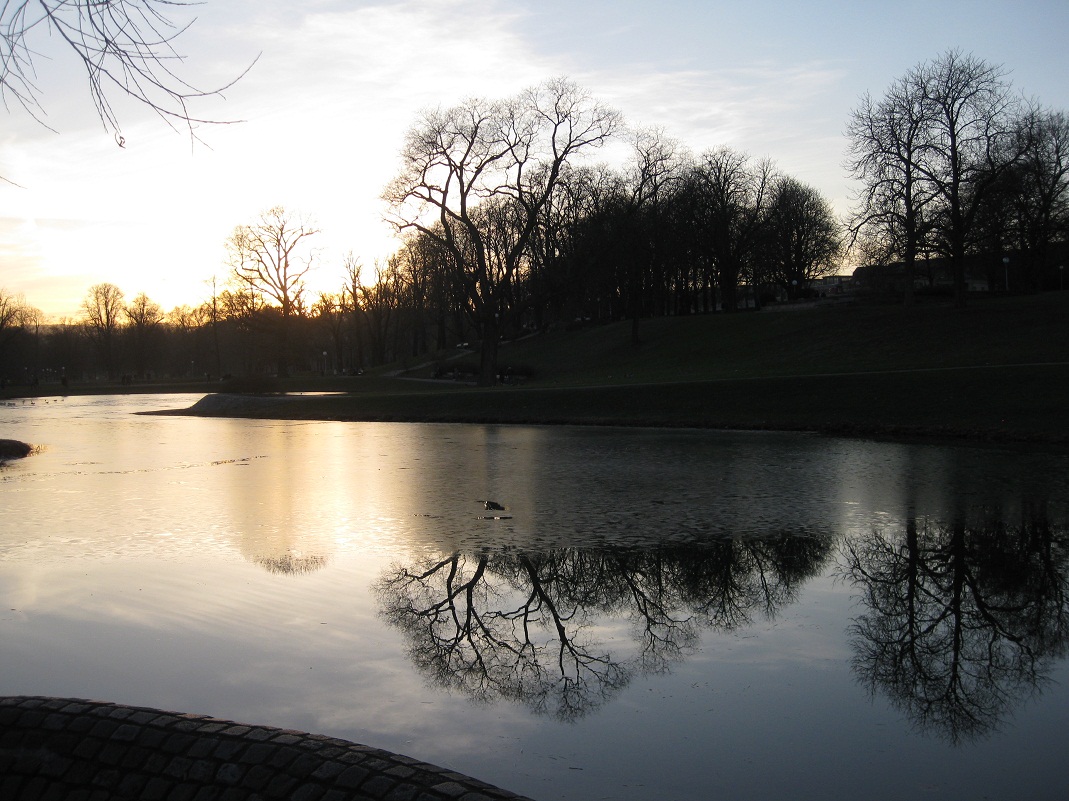 Sonnenuntergang Mineralbad Park