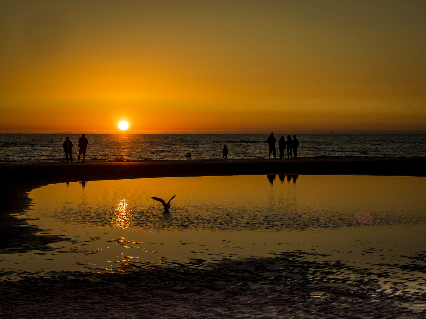 Sonnenuntergang mit Beiwerk