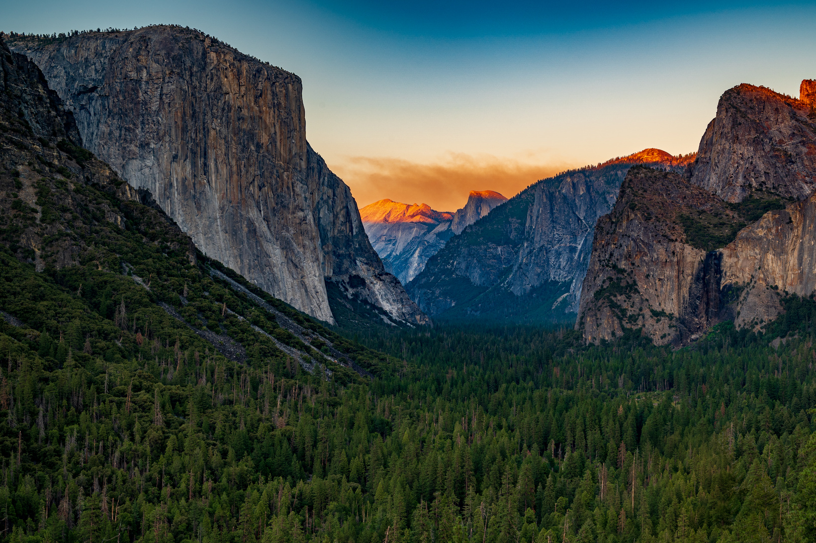 Sonnenuntergang mit Blick auf das Yosemite Valley