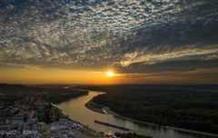Sonnenuntergang mit Blick auf die Donau