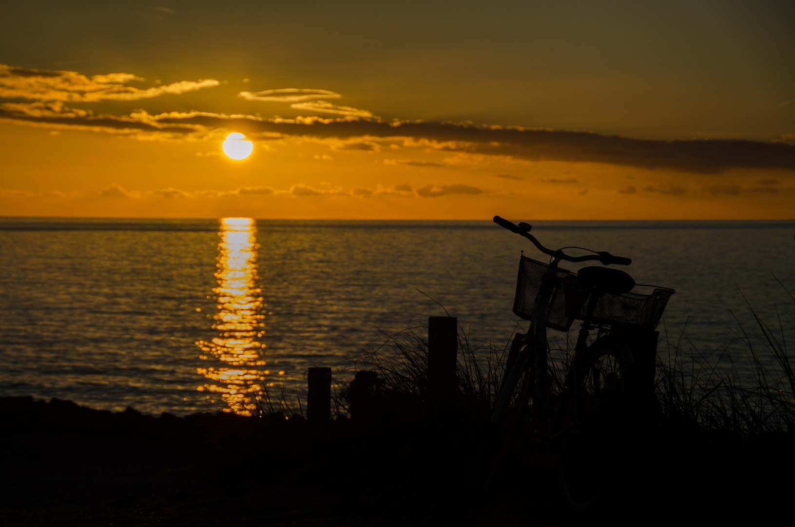 Sonnenuntergang mit Fahrrad