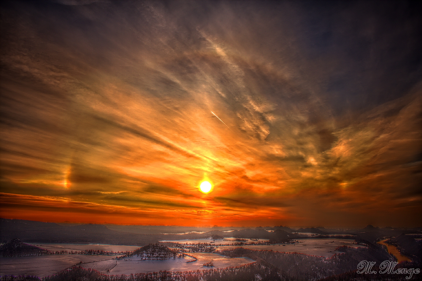 Sonnenuntergang mit Halo-Effekt