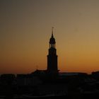 Sonnenuntergang mit Hamburger Michel (Hauptkirche St. Michaelis)