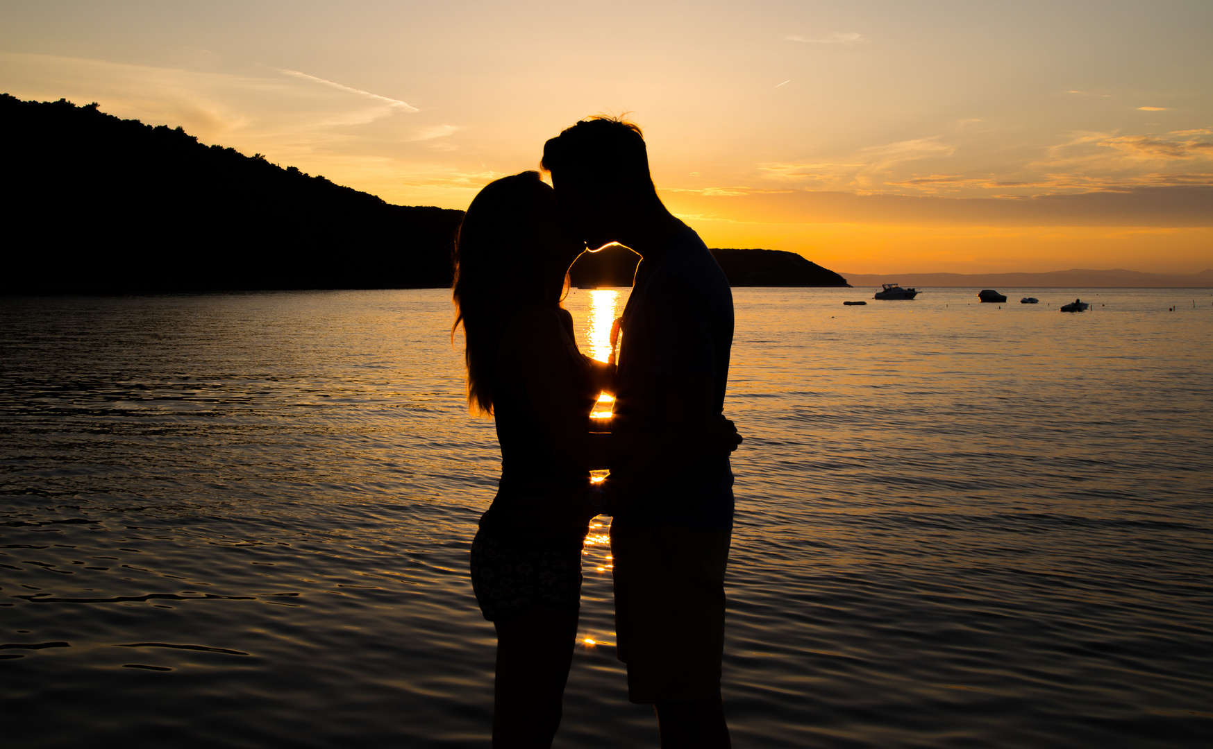 Sonnenuntergang mit jungen Paar Foto & Bild erwachsene menschen, mix