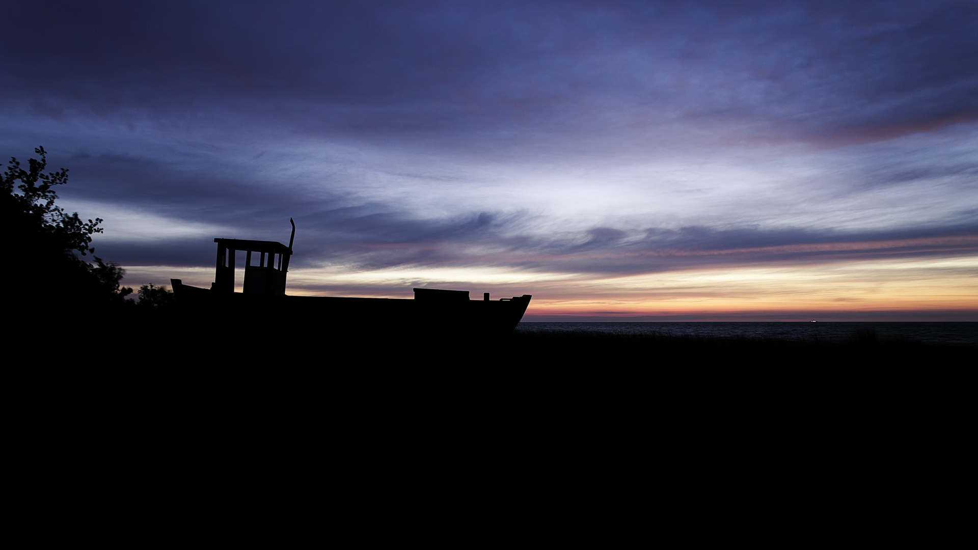 Sonnenuntergang mit Kontur