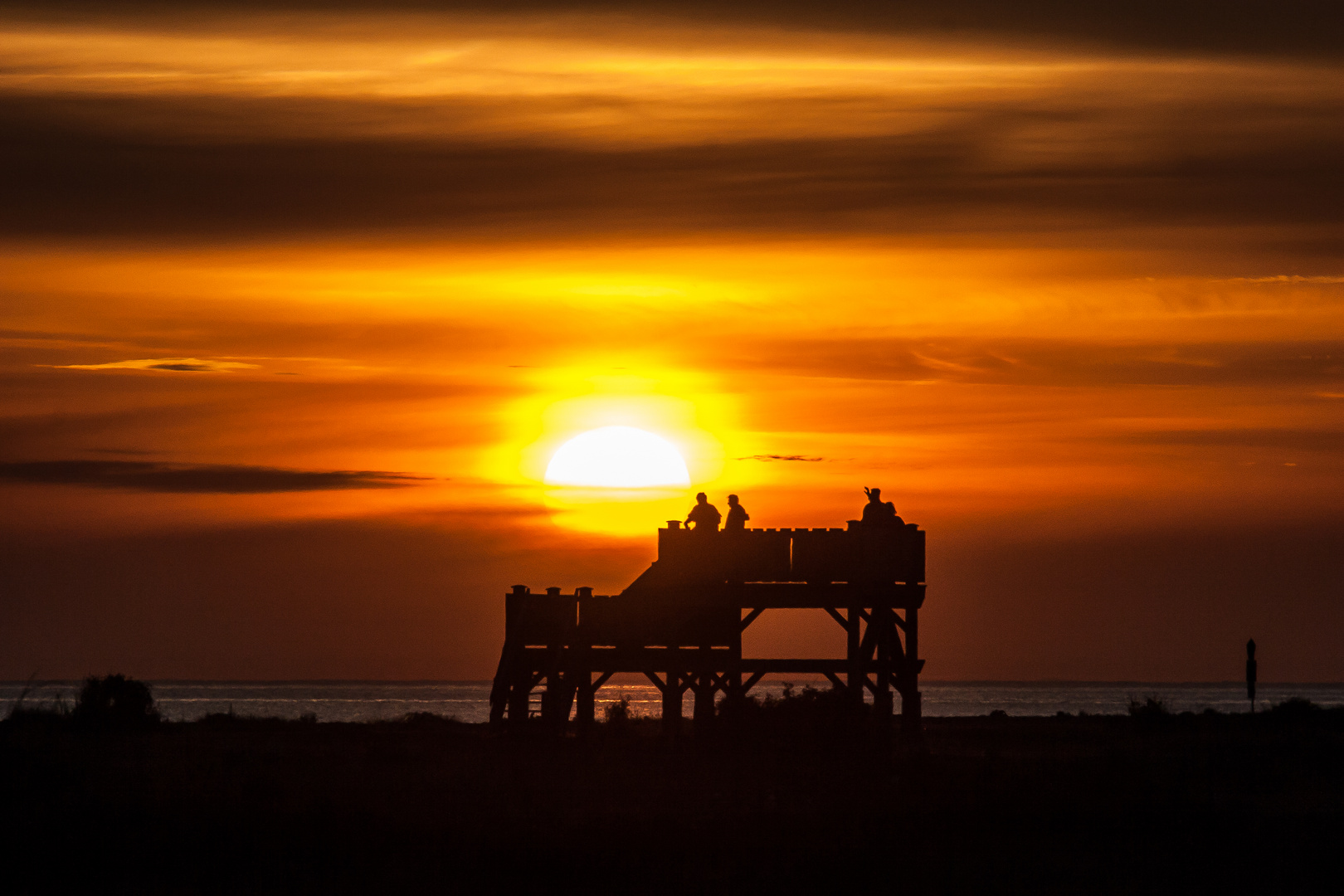 Sonnenuntergang mit Menschen (1 von 1)