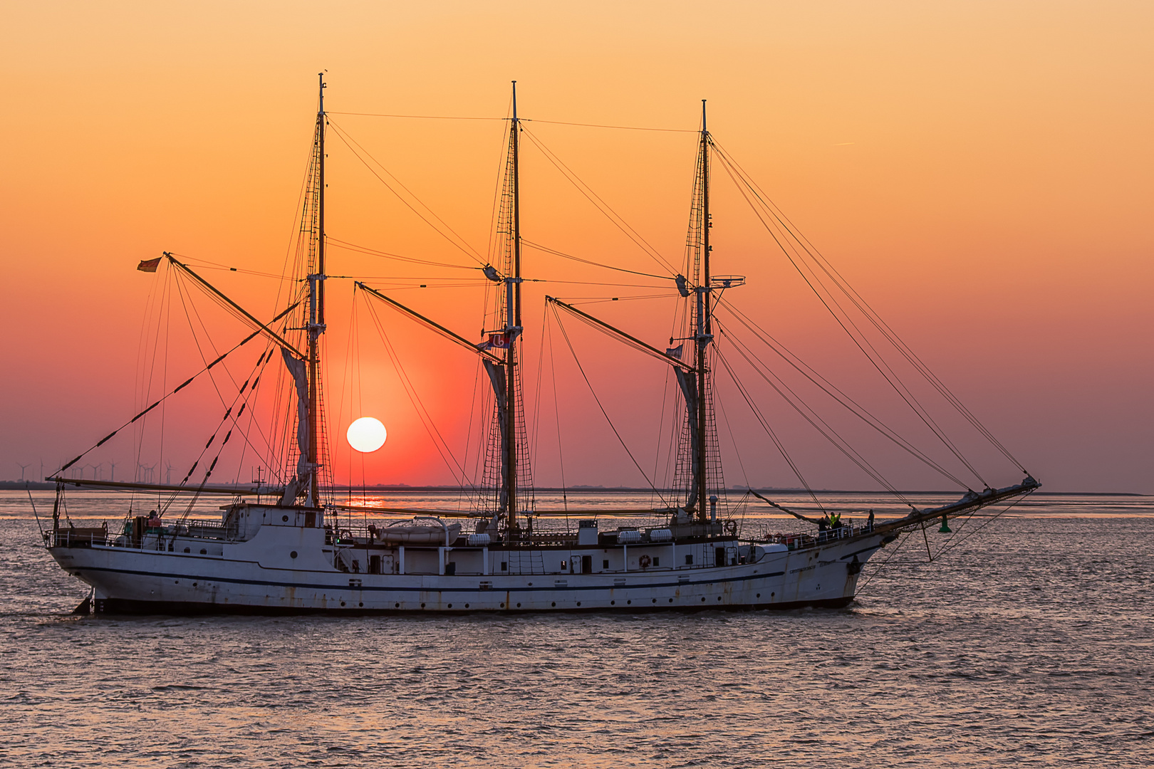 Sonnenuntergang mit Motiv zur rechten Zeit (Großherzogin Elisabeth)