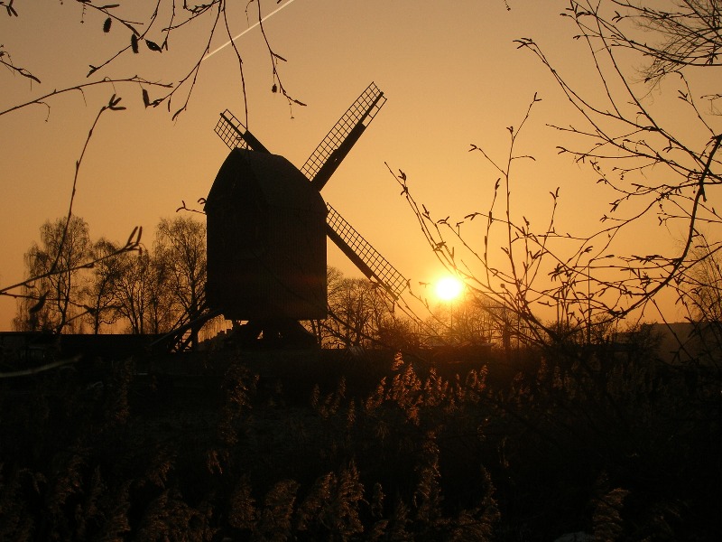 sonnenuntergang mit mühle