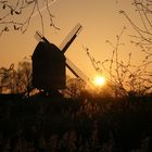 sonnenuntergang mit mühle