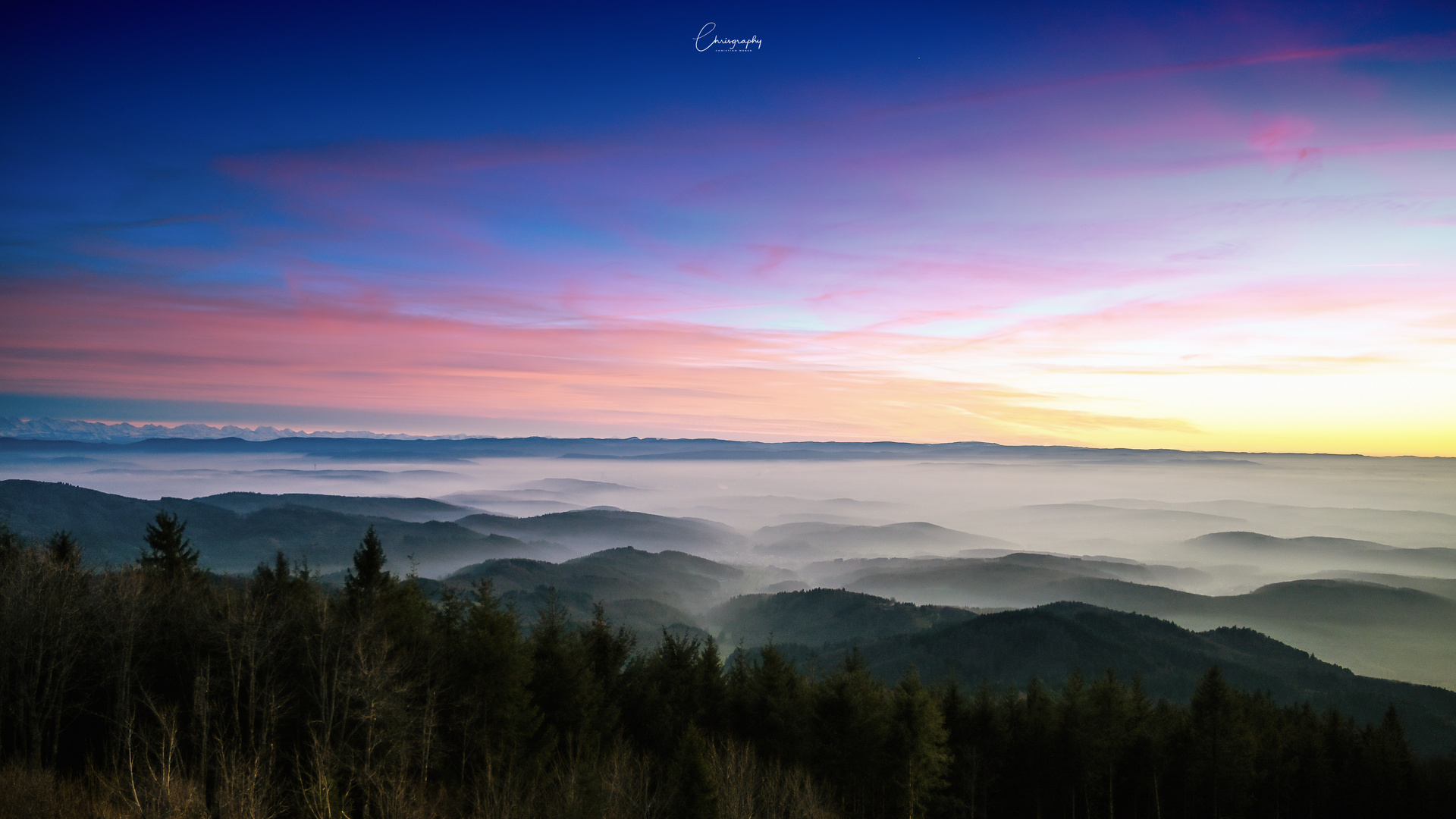 Sonnenuntergang mit Nebel