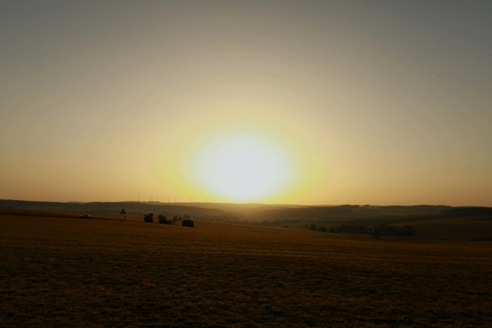 Sonnenuntergang mit Saharastaub I-V