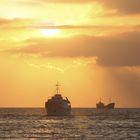 Sonnenuntergang mit Schiffen