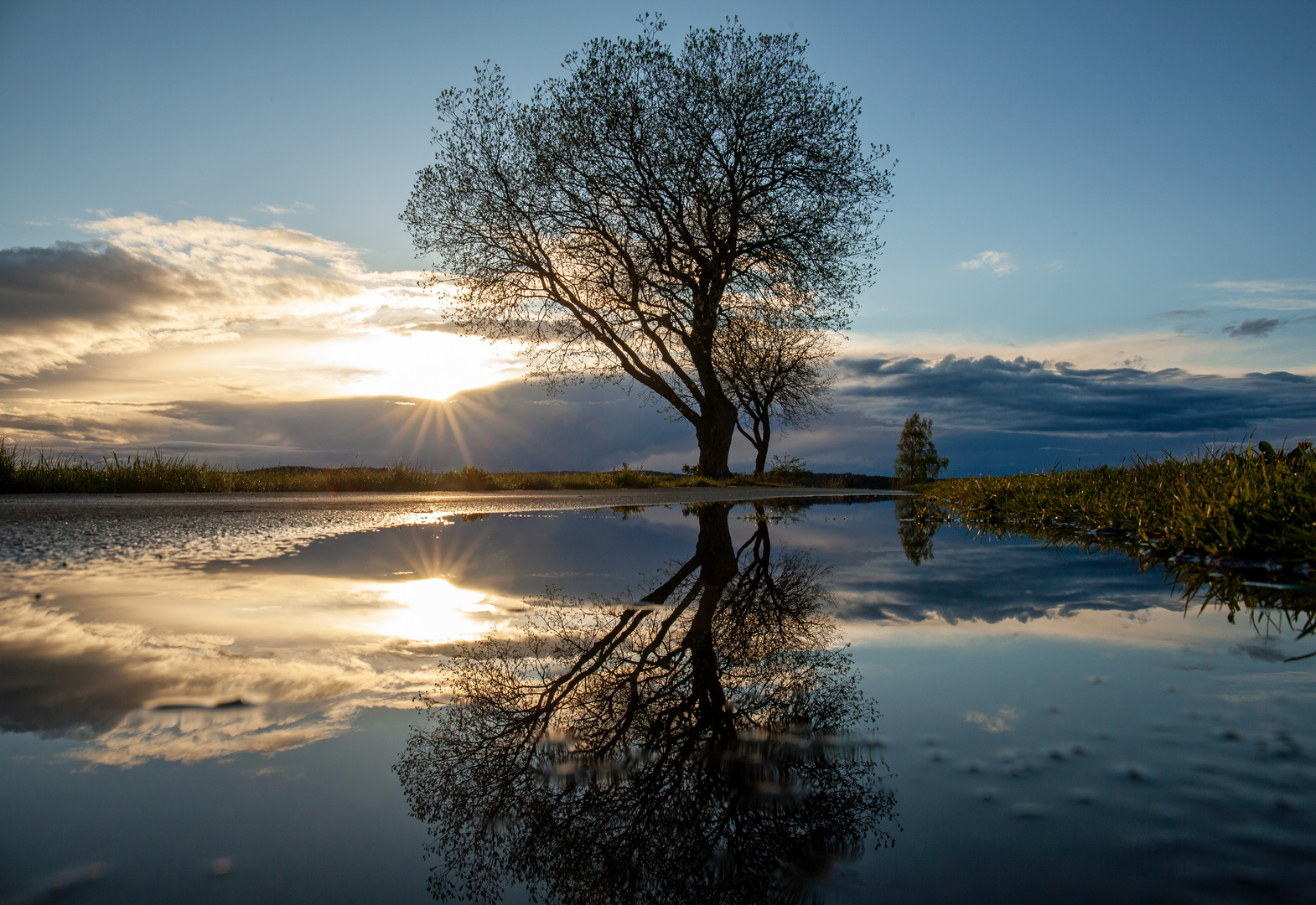 Sonnenuntergang mit Spiegelung