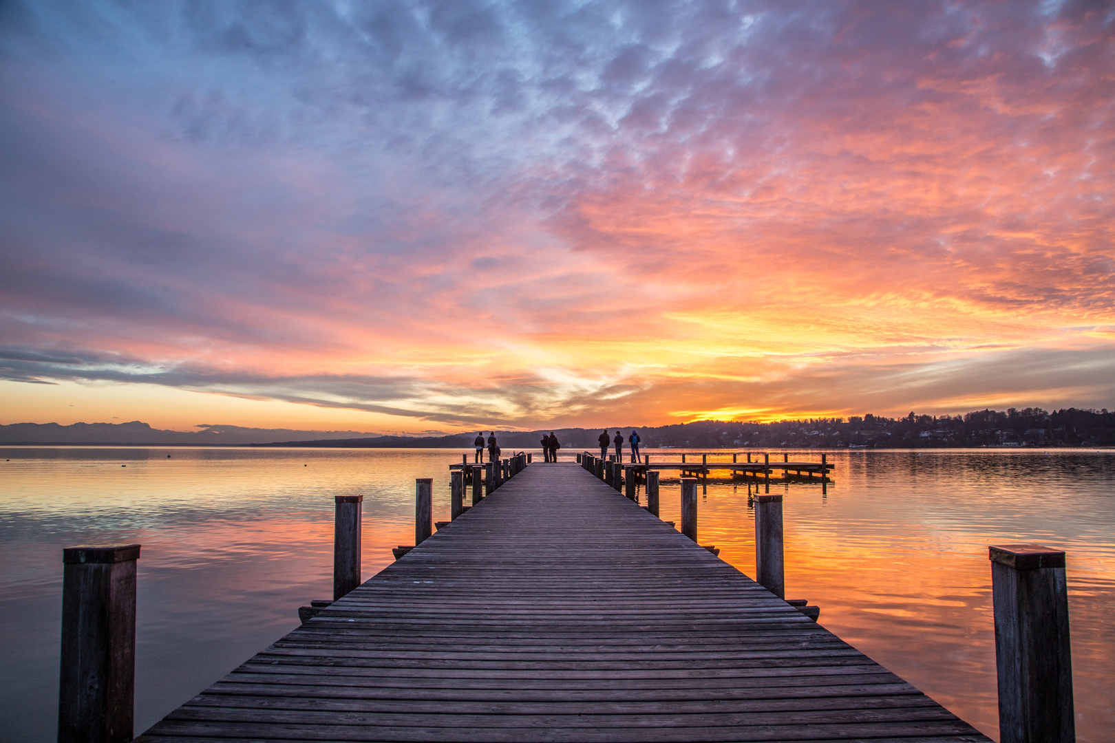 Sonnenuntergang mit Steg