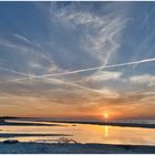 Sonnenuntergang mit Strandgut