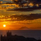 Sonnenuntergang mit Stromboli