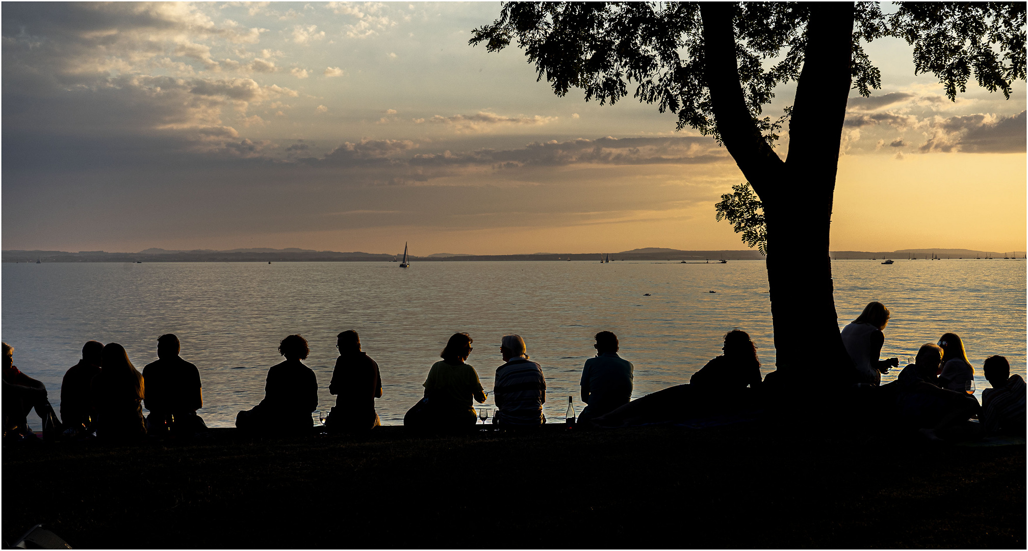  Sonnenuntergang mit Wein