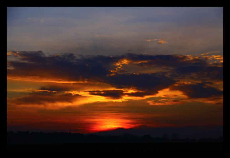 Sonnenuntergang mit Wolken