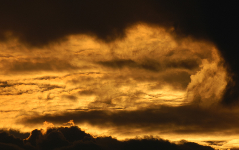 Sonnenuntergang mit Wolken